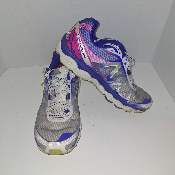 New Balance Women's Purple and Gray Running Shoes - Picture 1 of 9